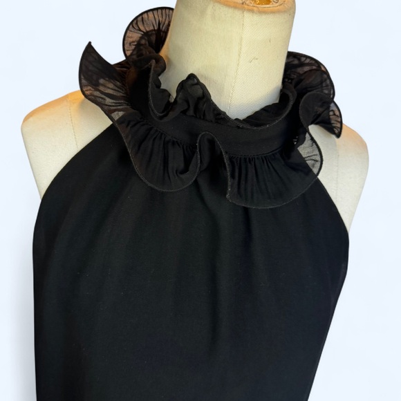 Zara Black Ruffle Camisole cuts in at shoulder keyhole closure back layered - Picture 3 of 10